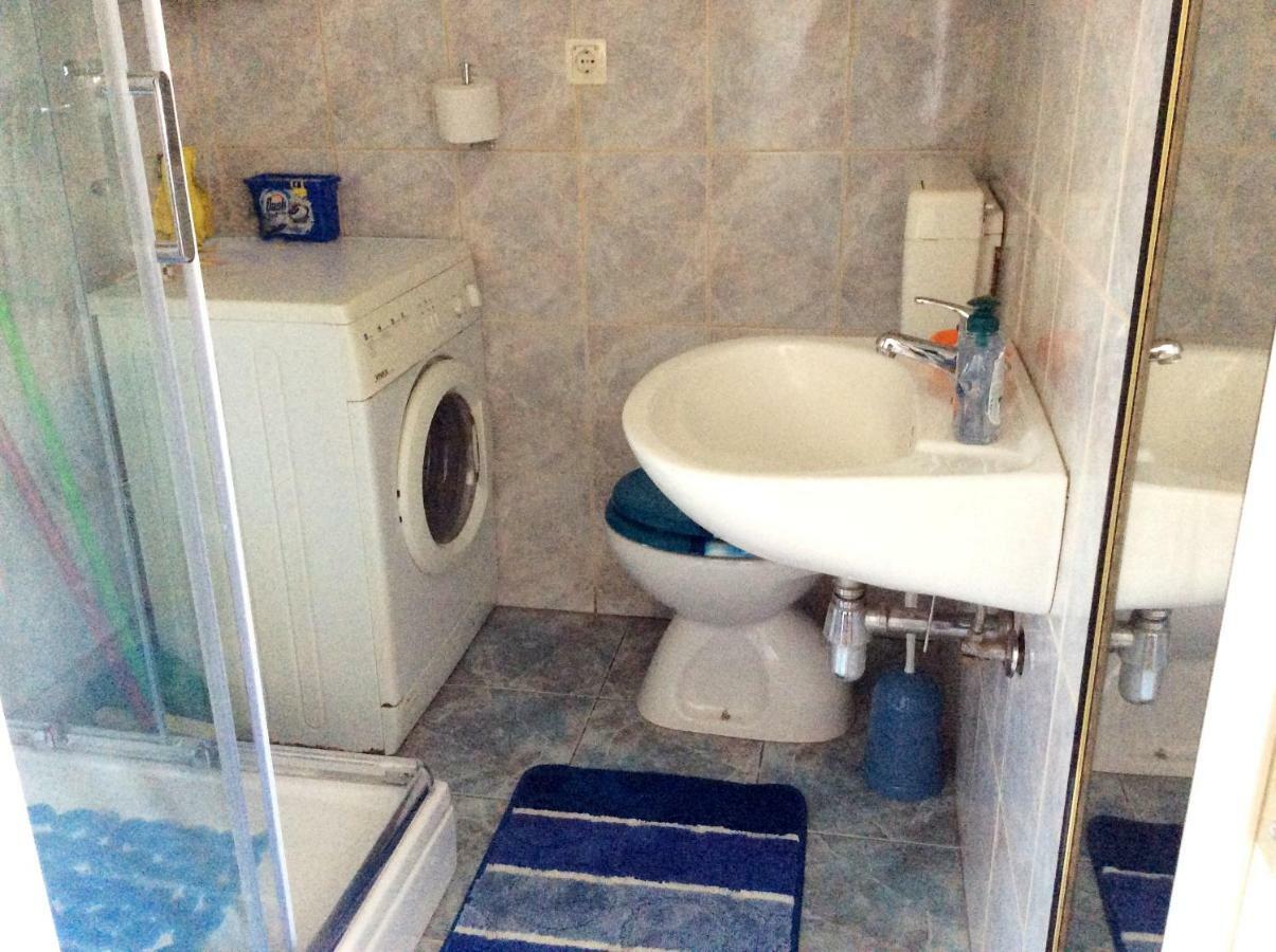 شقة Studio Apartman Klara غييكا المظهر الخارجي الصورة